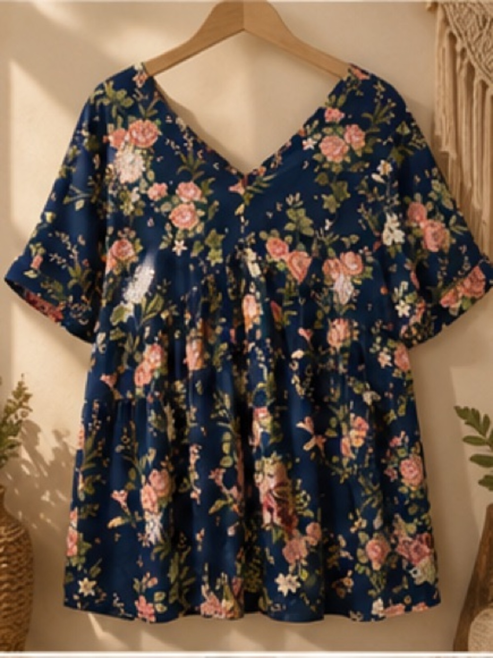 Magnolia Boutique Floral Print V-Neck Tiered Baby‎ Doll Top Size Medium